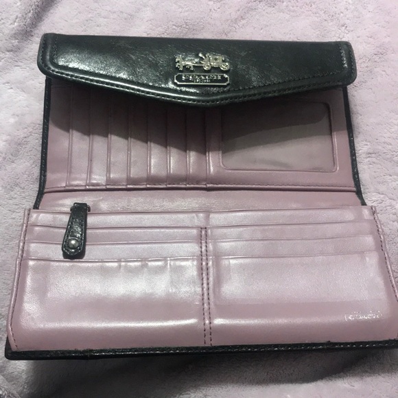 Large black Coach wallet - Picture 3 of 4